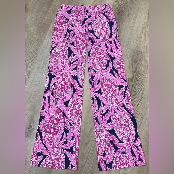 Lilly Pulitzer Pink and Blue Floral Stretchy Pants - Picture 1 of 6